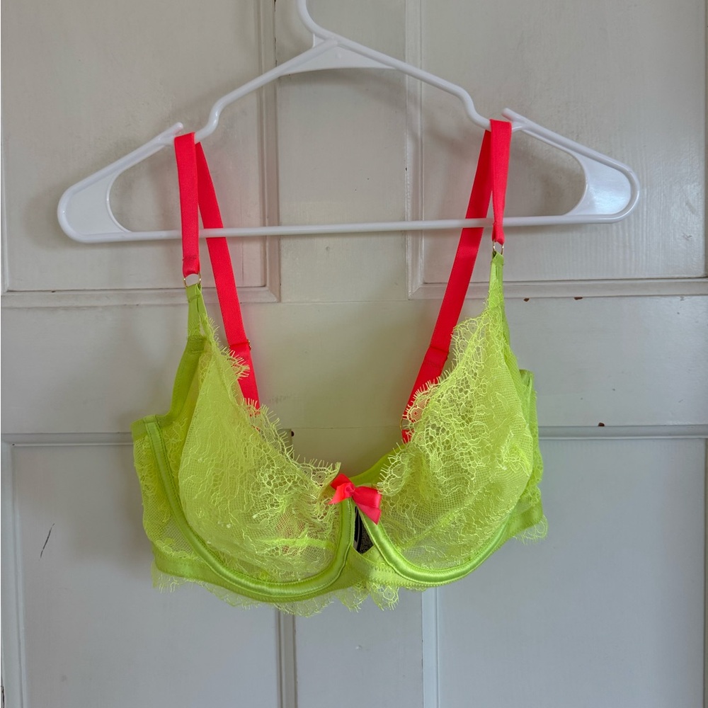 Victoria’s‎ Secret neon green & pink Very Sexy Unlined Demi 36DDD